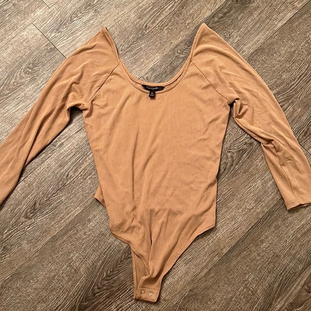Banana Republic Scoop Neck Tan Body Suit